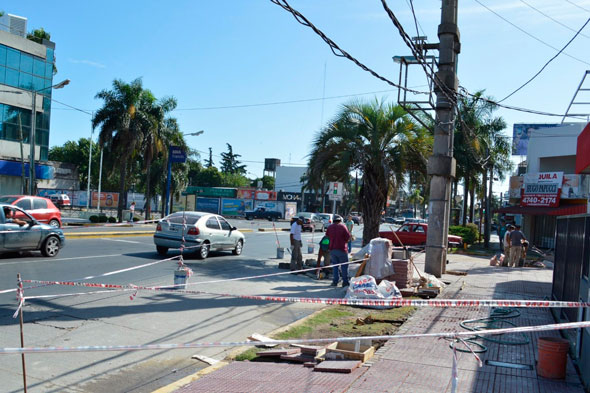 Reconstrucción de veredas en General Pacheco