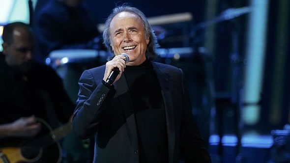 Recital de Joan Manuel Serrat en el playón de Tigre