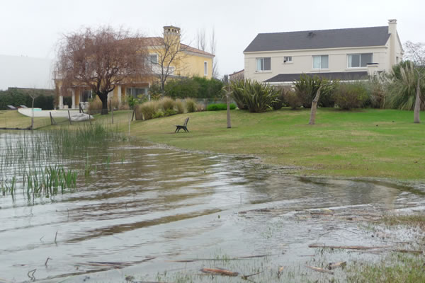 ¿Porque están tan altos los lagos en Nordelta?