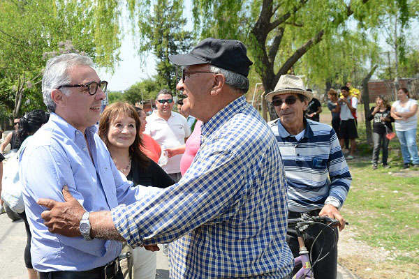 Los candidatos a intendente cerraron sus campañas