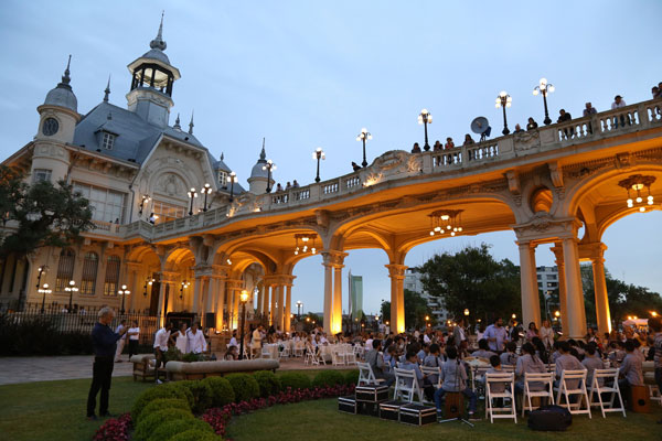 High Tea 2015 en los jardines del MAT