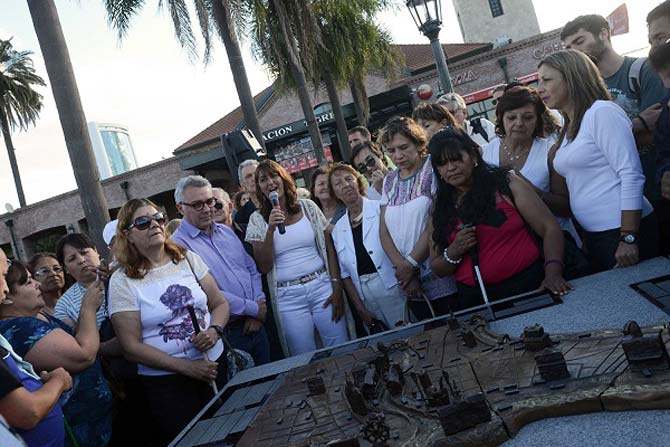 Se inauguró la maqueta táctil en la estación de Tigre