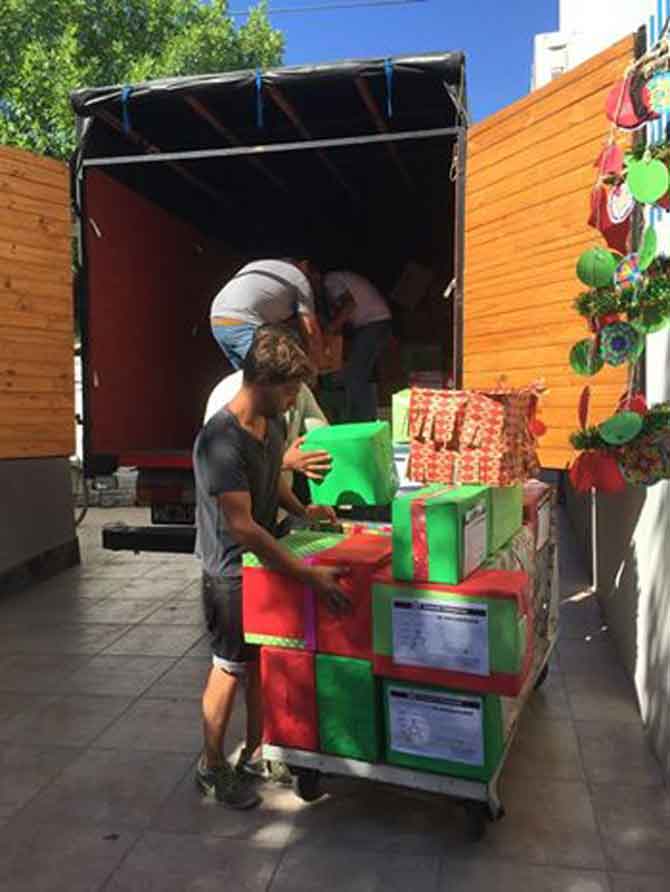 Se entregaron las cajas de Navidad Compartida