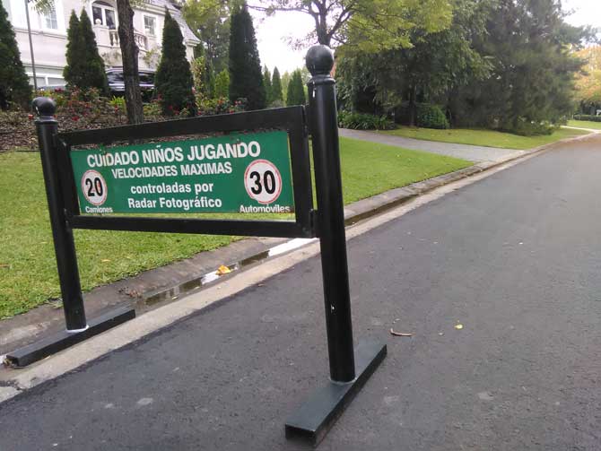 Cómo sería la administración de los barrios sin la AVN