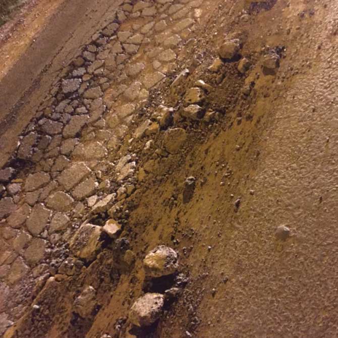 Otra vez los baches en el acceso a Barbarita