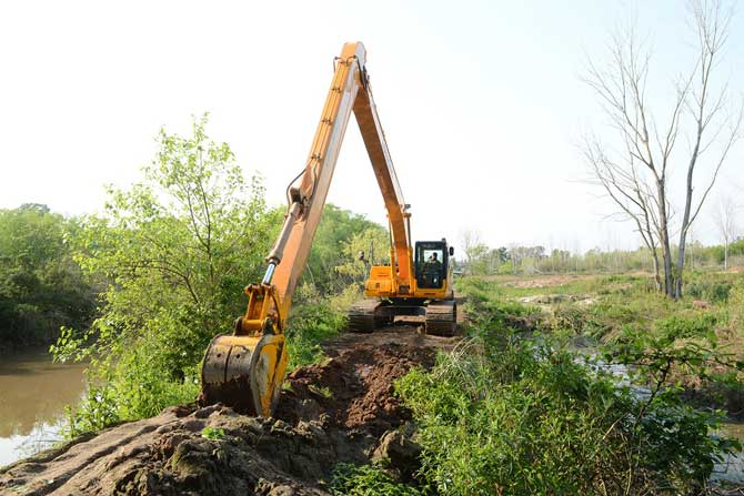 Obras de prevención de sudestadas en Villa La Ñata