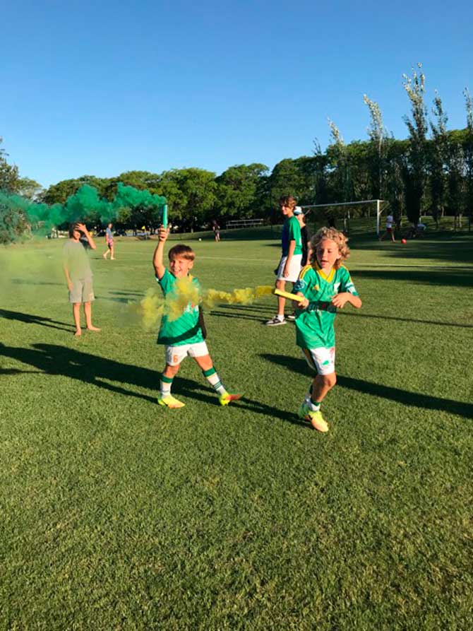 Los mayores senior de castores son los campeones del fútbol