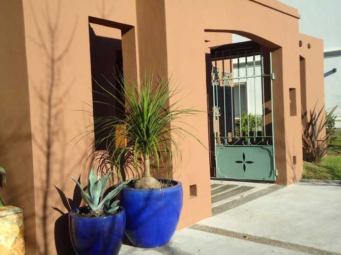 Jardín de entrada La bienvenida a la casa