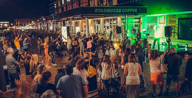 Ciclo de shows en vivo en el centro comercial