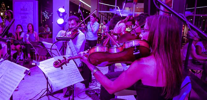 Ciclo de shows en vivo en el centro comercial