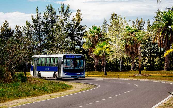 Se demora la llegada del Transporte público a Nordelta