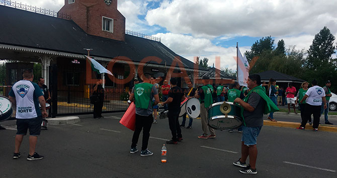 Tigre: Manifestación en el Barrio Privado Santa Bárbara