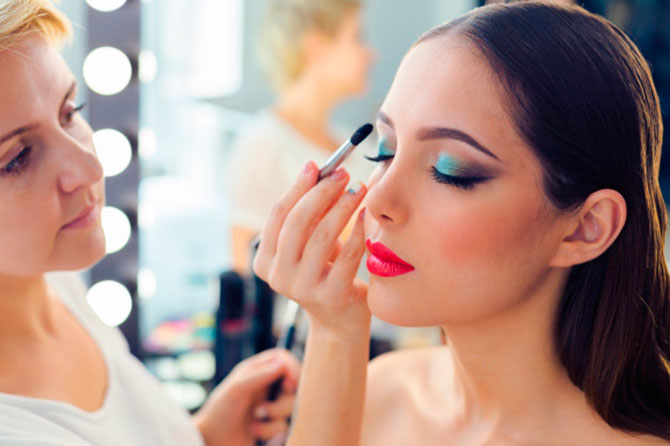 ¿Por qué es el 24 de junio es el Día del Maquillador?