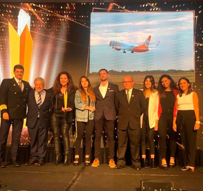 Flybondi ganó dos Premios Eikon por sus comunicaciones