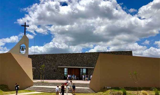 La iglesia Sagrada Familia de Nordelta vuelve a abrir sus puertas