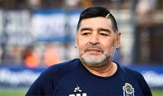 Murió Diego Maradona en Tigre