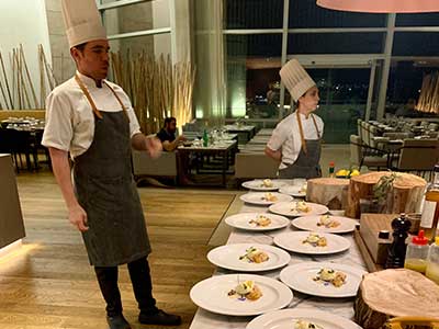 El restaurante de Hilton Pilar con nueva carta