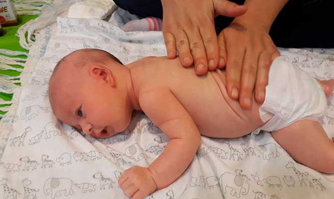 Masaje infantil, nutrición afectiva
