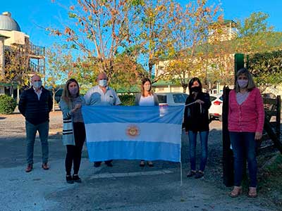 Reclamos por la reapertura de colegios