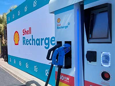 Shell inauguró el primer surtidor para autos eléctricos del país en Tigre
