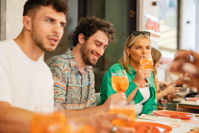 aperol replica en buenos aires el aperol spritz district