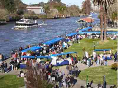 Mercadito al Río