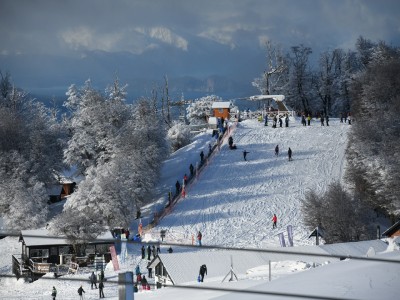 Cerro Bayo abre la temporada con nieve fresca y nuevas propuestas