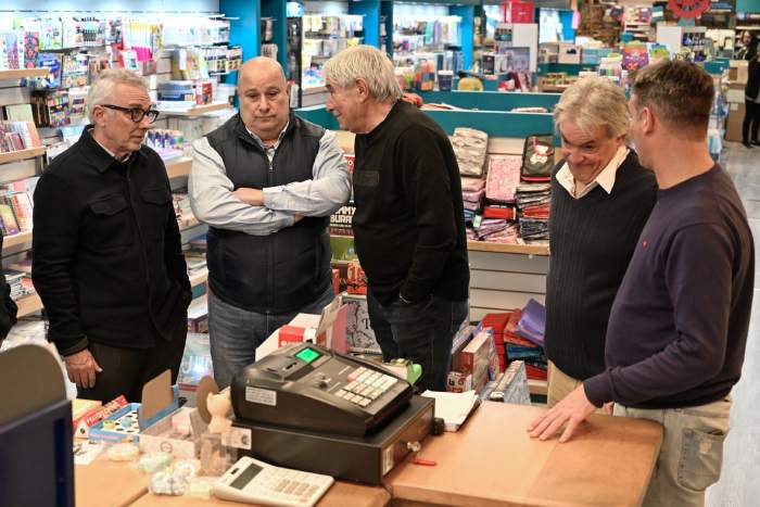 Zamora: 'Hay un país que está parado económicamente”