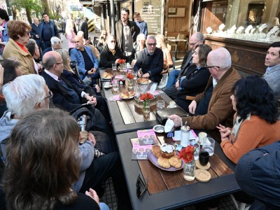 Zamora: 'Hay un país que está parado económicamente”
