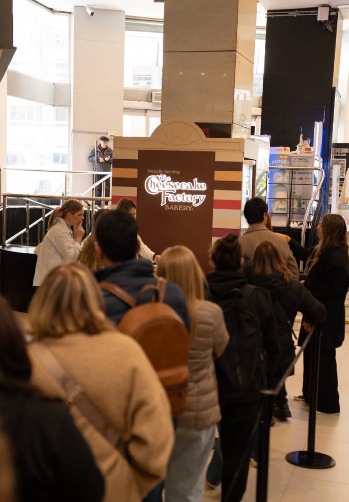 Más marcas llegan al país: The Cheesecake Factory Bakery abrió en Alto Palermo
