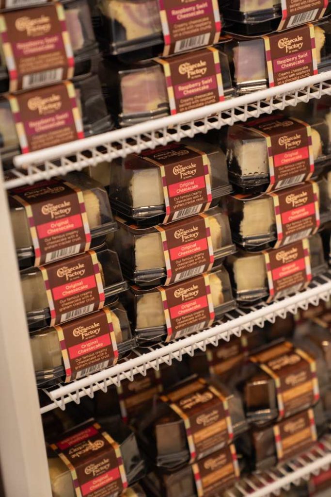 Más marcas llegan al país: The Cheesecake Factory Bakery abrió en Alto Palermo