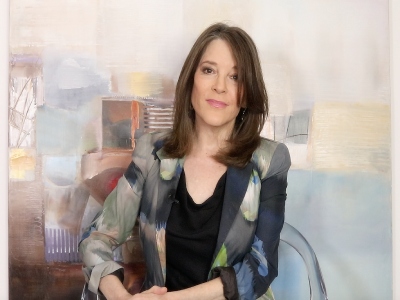 Marianne Williamson llega a la Argentina para inspirar un nuevo paradigma de liderazgo consciente