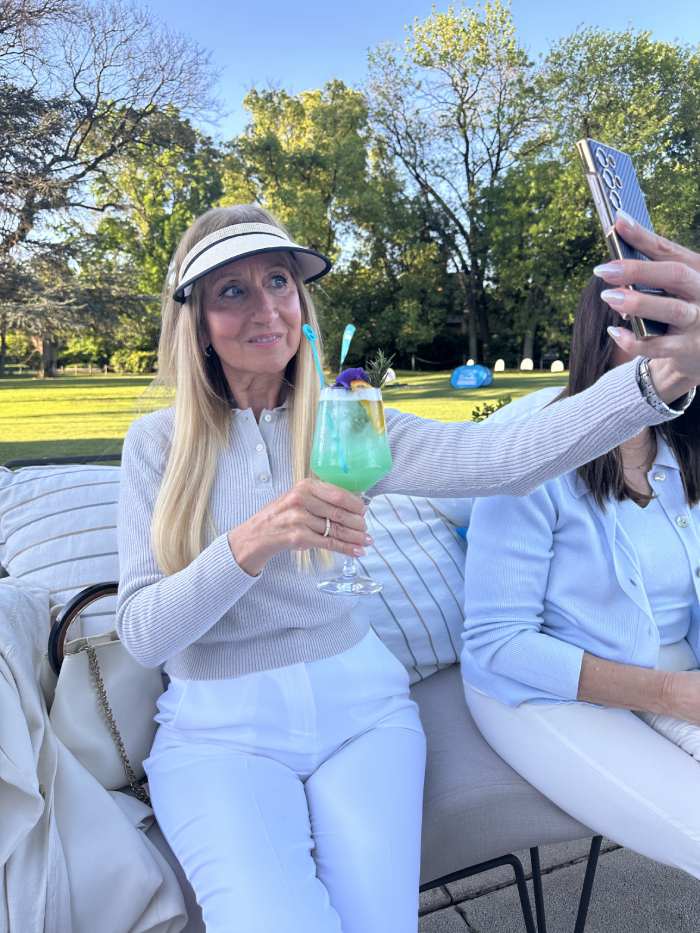 Un día al aire libre con influencers y golf para presentar la novedad de L’Oréal Paris