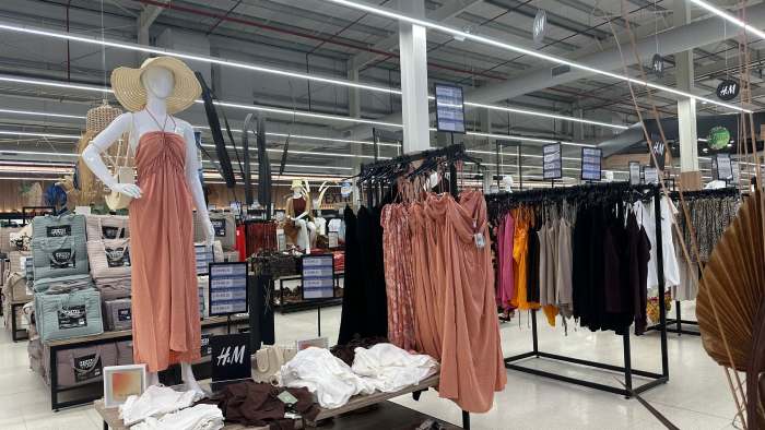H&M llegó a la Argentina de la mano de Coto: una alianza que sorprende y ya se siente en Nordelta