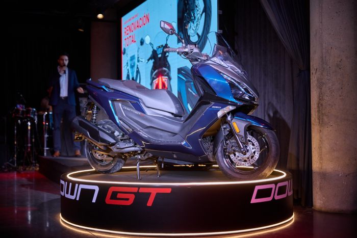 Scooters: una opción que sigue creciendo entre los vecinos de la zona