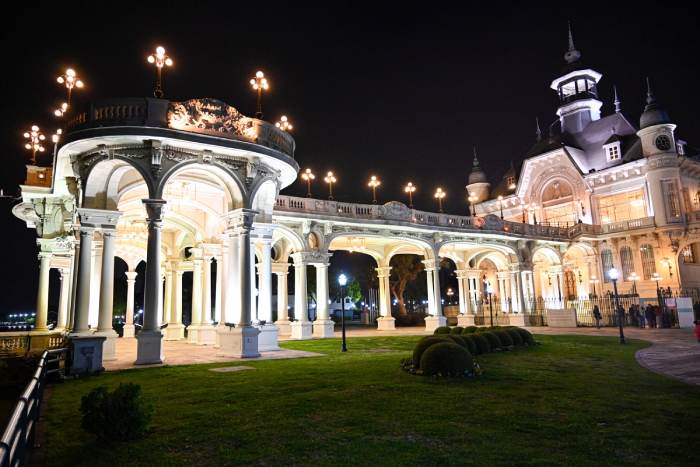 Noche de museo frente al río: vuelve Noches en el MAT