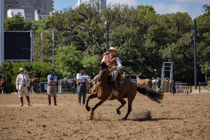 El campo llega a la ciudad: vuelve “Nuestros Caballos” a La Rural
