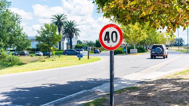 Nordelta baja la velocidad máxima a 40 km/h en accesos y avenidas clave para reforzar la seguridad vial