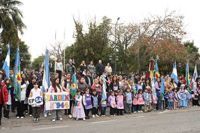 Tigre celebró el 25 de Mayo con peñas, desfiles y tradición en distintos puntos del distrito
