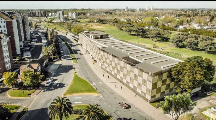 ¿Qué se construye donde estaba la obra abandonada, justo donde comienza el puente de Bahía Grande de Nordelta?